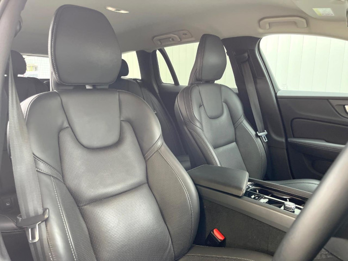 2023 Volvo V60 5AA-ZB420TM (UW-69f80e14a0da7)[5]
