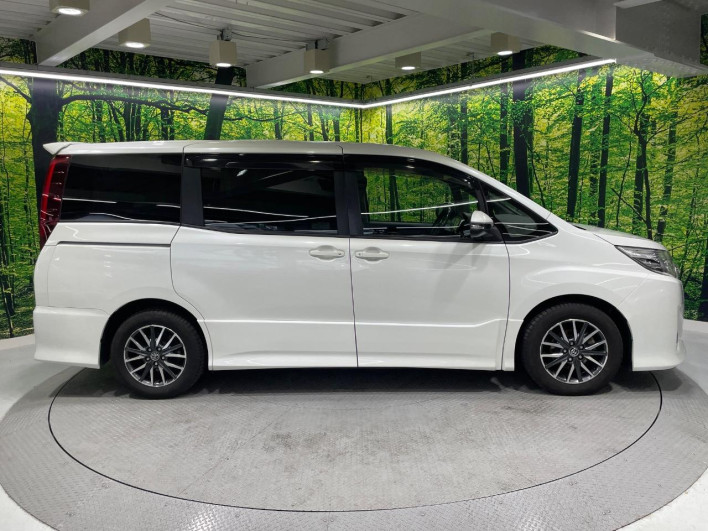 2014 Toyota Noah DBA-ZRR80W (UW-69f80e18d9079)[17]