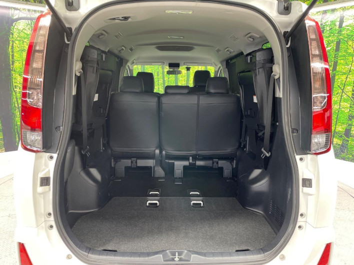 2014 Toyota Noah DBA-ZRR80W (UW-69f80e18d9079)[21]