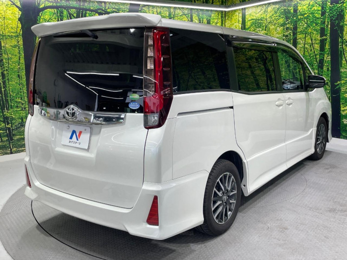 2014 Toyota Noah DBA-ZRR80W (UW-69f80e18d9079)[16]