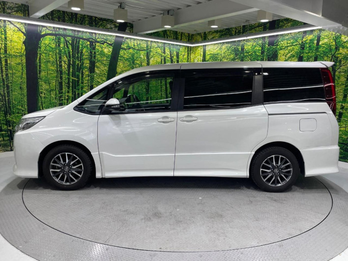 2014 Toyota Noah DBA-ZRR80W (UW-69f80e18d9079)[13]