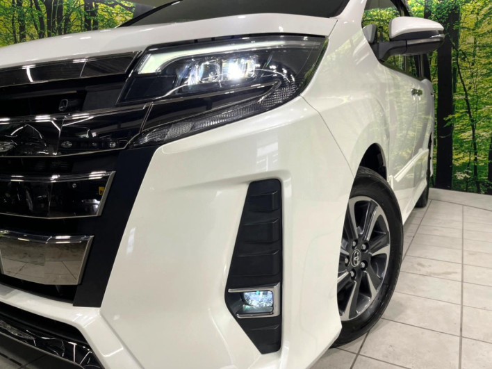 2018 Toyota Noah DBA-ZRR85W (UW-69f80e1f4f4e3)[22]