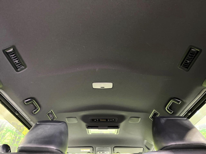 2018 Toyota Noah DBA-ZRR85W (UW-69f80e1f4f4e3)[5]