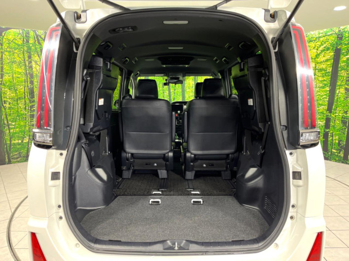 2018 Toyota Noah DBA-ZRR85W (UW-69f80e1f4f4e3)[4]