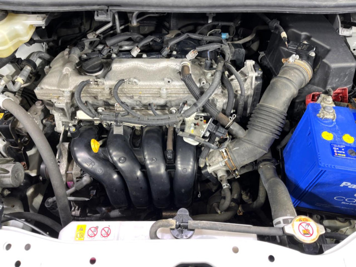 2018 Toyota Noah DBA-ZRR85W (UW-69f80e1f4f4e3)[21]