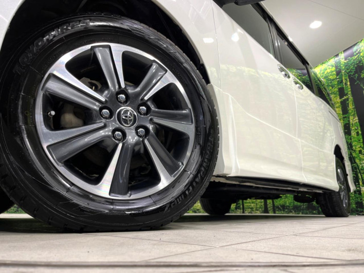 2018 Toyota Noah DBA-ZRR85W (UW-69f80e1f4f4e3)[14]