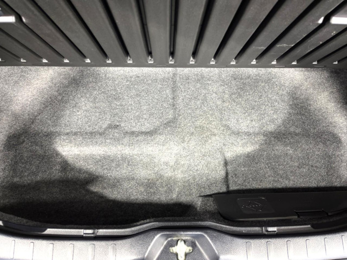 2018 Toyota Noah DBA-ZRR85W (UW-69f80e1f4f4e3)[6]