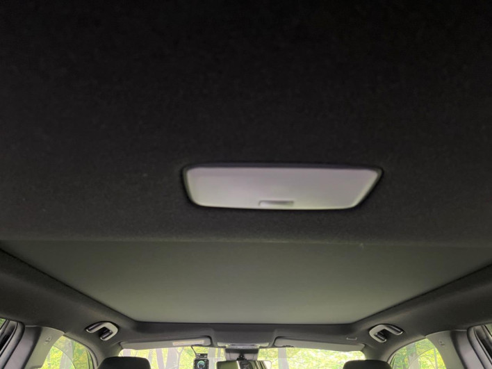 2022 Toyota Corolla Cross 6AA-ZVG15 (UW-69f80e235da3d)[17]