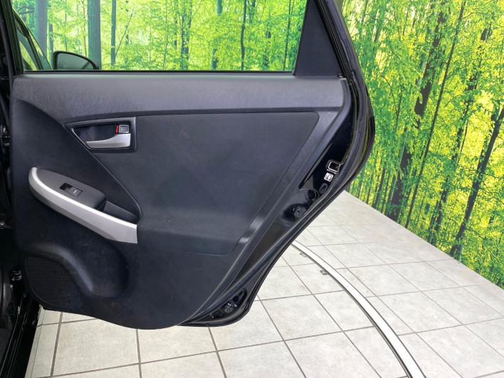 2012 Toyota Prius DAA-ZVW30 (UW-69f80e245700e)[28]