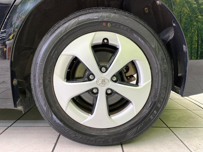 2012 Toyota Prius DAA-ZVW30 (UW-69f80e245700e)[5]