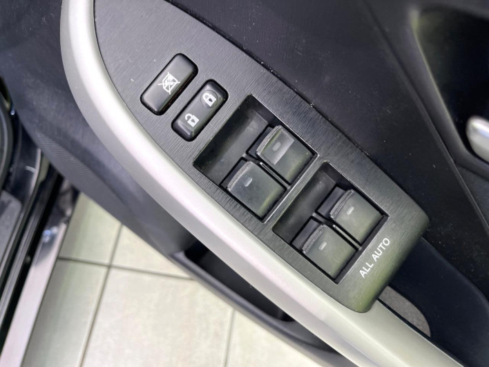 2012 Toyota Prius DAA-ZVW30 (UW-69f80e245700e)[26]