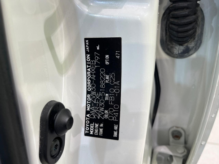 2010 Toyota Prius DAA-ZVW30 (UW-69f80e2578164)[1]