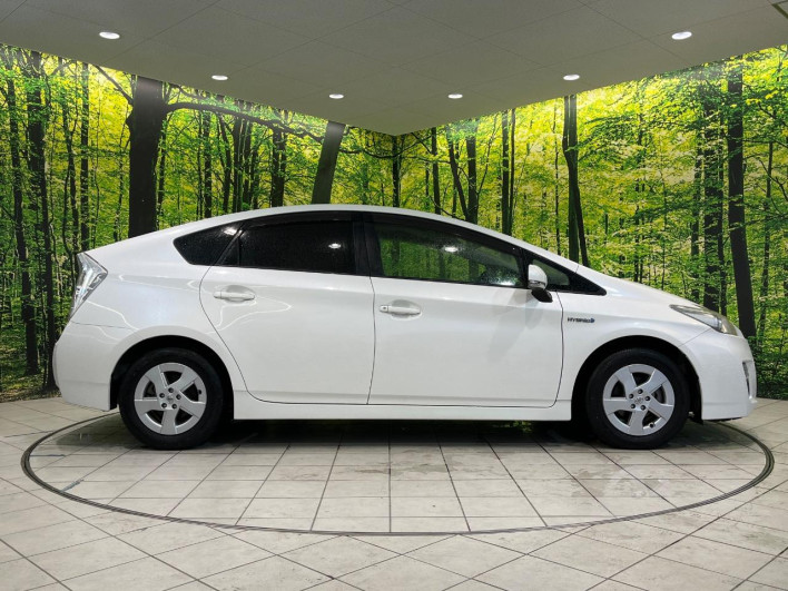 2010 Toyota Prius DAA-ZVW30 (UW-69f80e2578164)[14]
