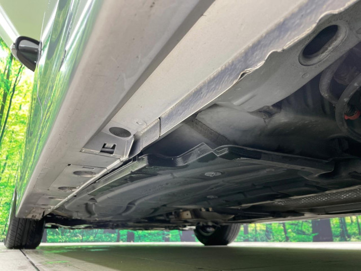 2012 Toyota Prius DAA-ZVW30 (UW-69f80e265e309)[16]
