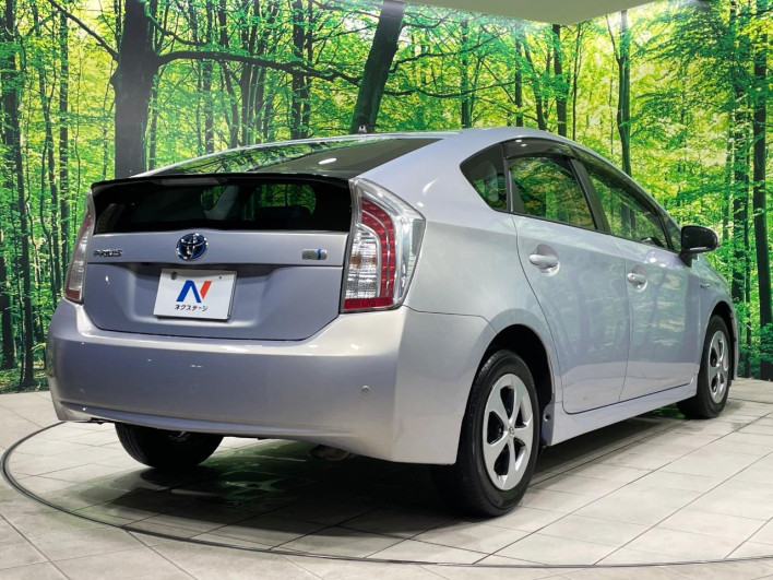 2012 Toyota Prius DAA-ZVW30 (UW-69f80e265e309)[9]