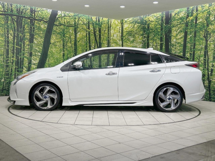 2015 Toyota Prius DAA-ZVW51 (UW-69f80e291bf88)[6]