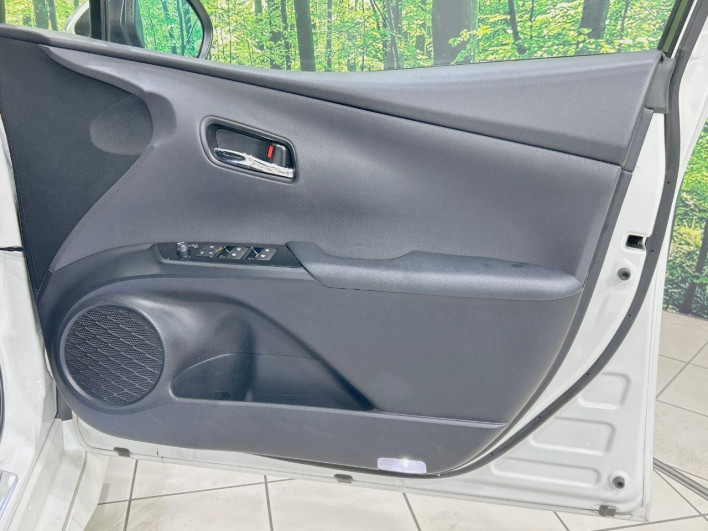 2015 Toyota Prius DAA-ZVW51 (UW-69f80e291bf88)[21]