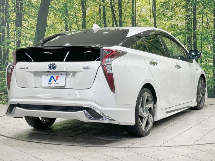 2015 Toyota Prius DAA-ZVW51 (UW-69f80e291bf88)[8]