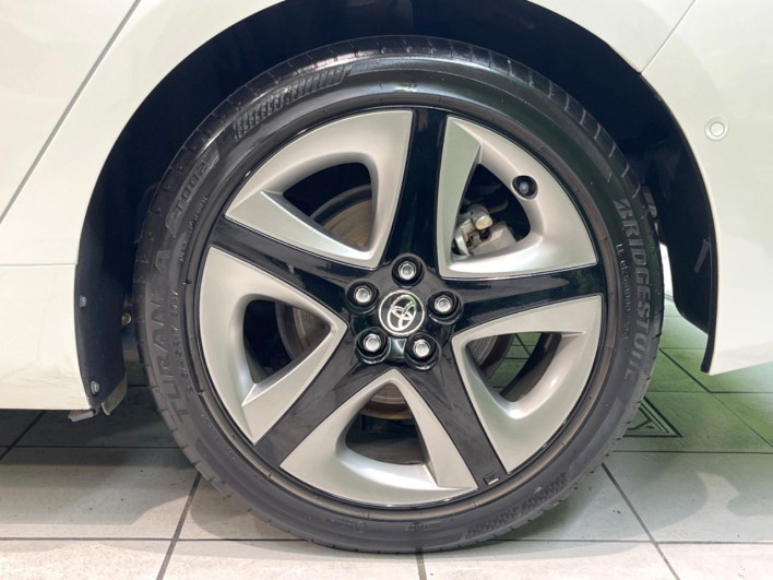 2020 Toyota Prius DAA-ZVW51 (UW-69f80e2ae0aab)[22]
