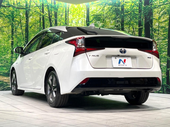 2020 Toyota Prius DAA-ZVW51 (UW-69f80e2ae0aab)[16]