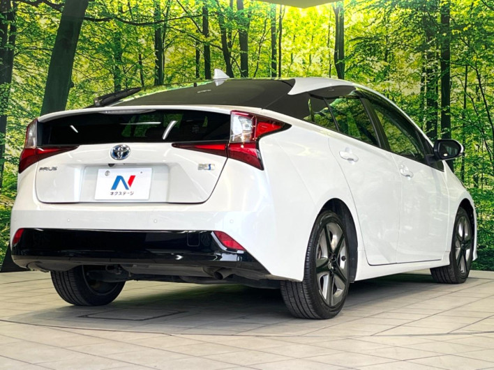 2020 Toyota Prius 6AA-ZVW51 (UW-69f80e2b07cf2)[14]