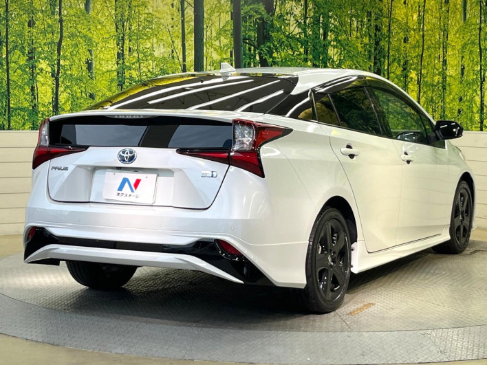 2021 Toyota Prius 6AA-ZVW51 (UW-69f80e2b5d5e1)[27]