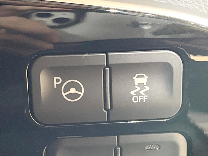 2017 Toyota Prius PHV DLA-ZVW52 (UW-69f80e2cbbda4)[19]