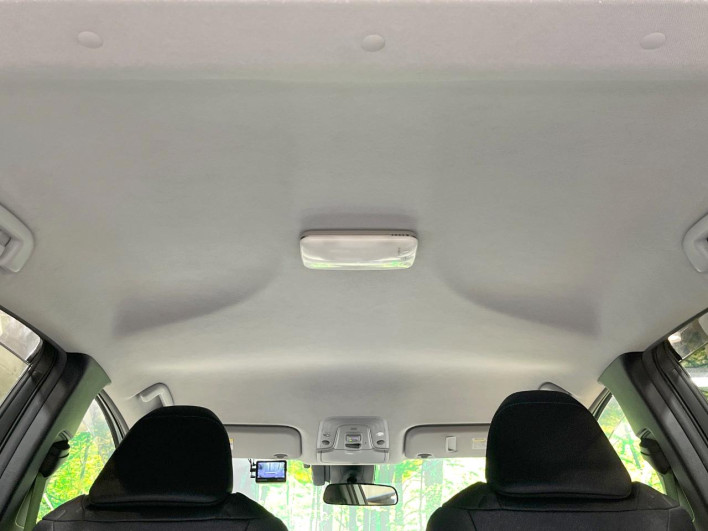 2017 Toyota Prius PHV DLA-ZVW52 (UW-69f80e2cbbda4)[15]