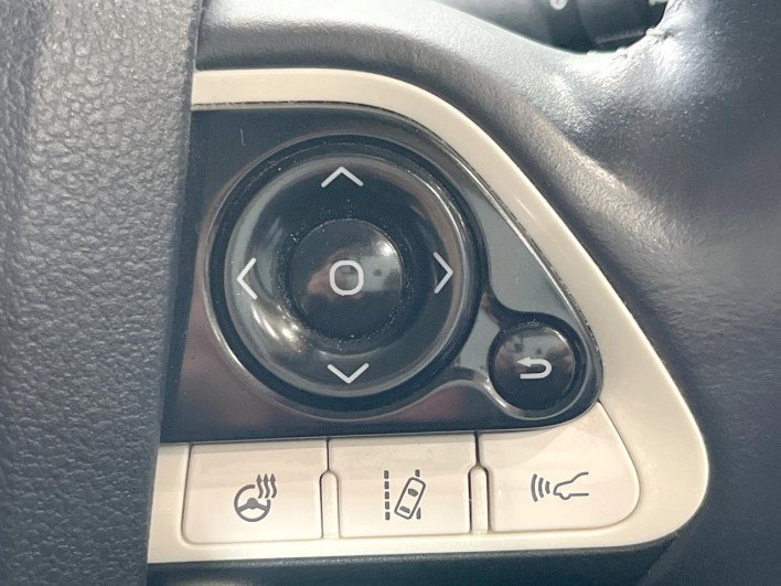 2017 Toyota Prius PHV DLA-ZVW52 (UW-69f80e2cbbda4)[26]