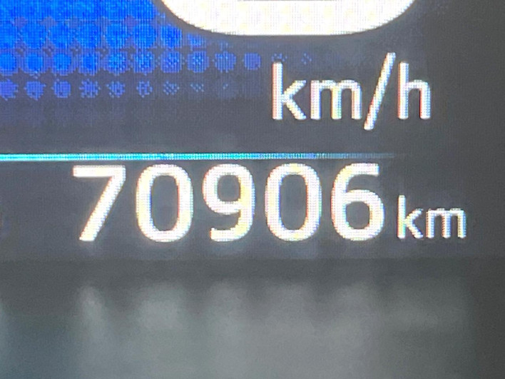 2017 Toyota Prius PHV DLA-ZVW52 (UW-69f80e2cbbda4)[2]