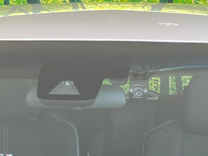 2018 Toyota Prius PHV DLA-ZVW52 (UW-69f80e2d4e034)[8]