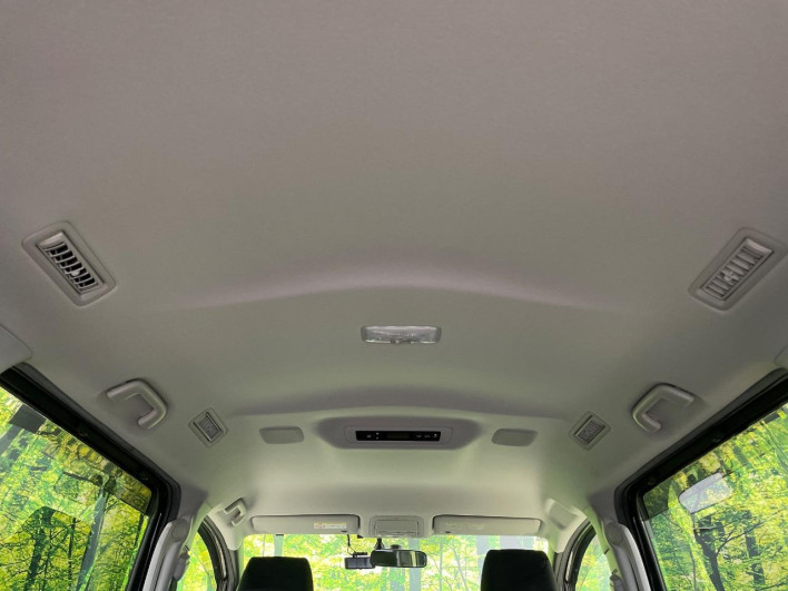 2014 Toyota Noah DAA-ZWR80G (UW-69f80e31d15db)[28]