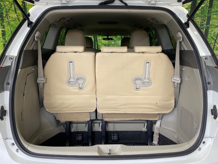 2011 Toyota Estima DBA-ACR50W (UW-69f95dd76a3d6)[18]