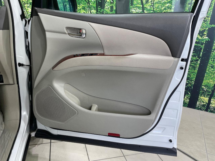 2011 Toyota Estima DBA-ACR50W (UW-69f95dd76a3d6)[13]