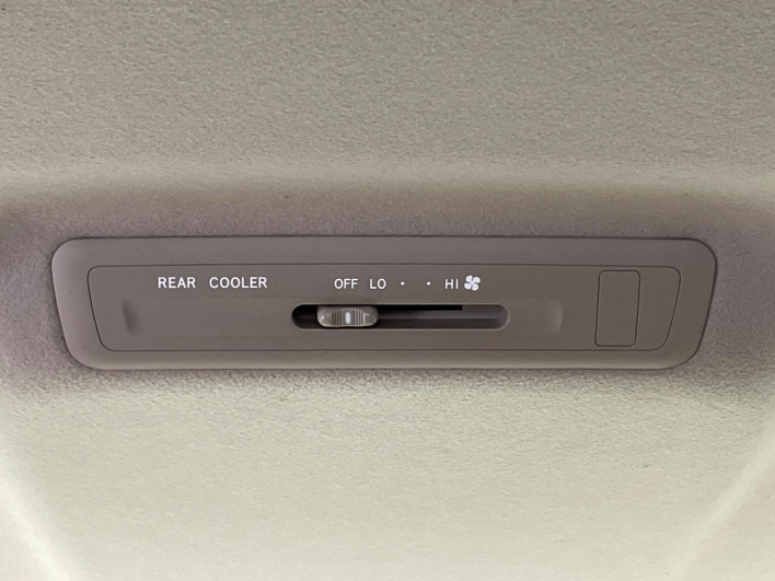 2011 Toyota Estima DBA-ACR50W (UW-69f95dd76a3d6)[20]