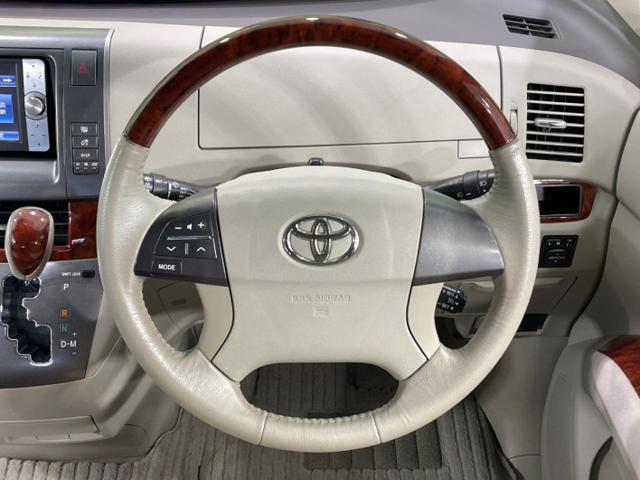 2011 Toyota Estima DBA-ACR50W (UW-69f95dd76a3d6)[25]