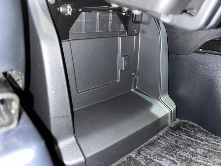 2009 Toyota Vellfire DBA-ANH20W (UW-69f95de24057e)[17]