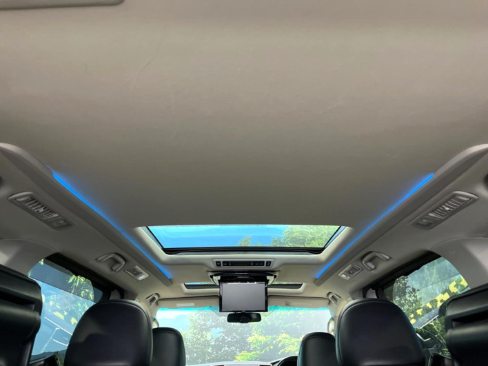 2014 Toyota Vellfire DBA-ANH20W (UW-69f95de464cd3)[19]