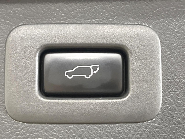 2014 Toyota Vellfire DBA-ANH20W (UW-69f95de464cd3)[17]