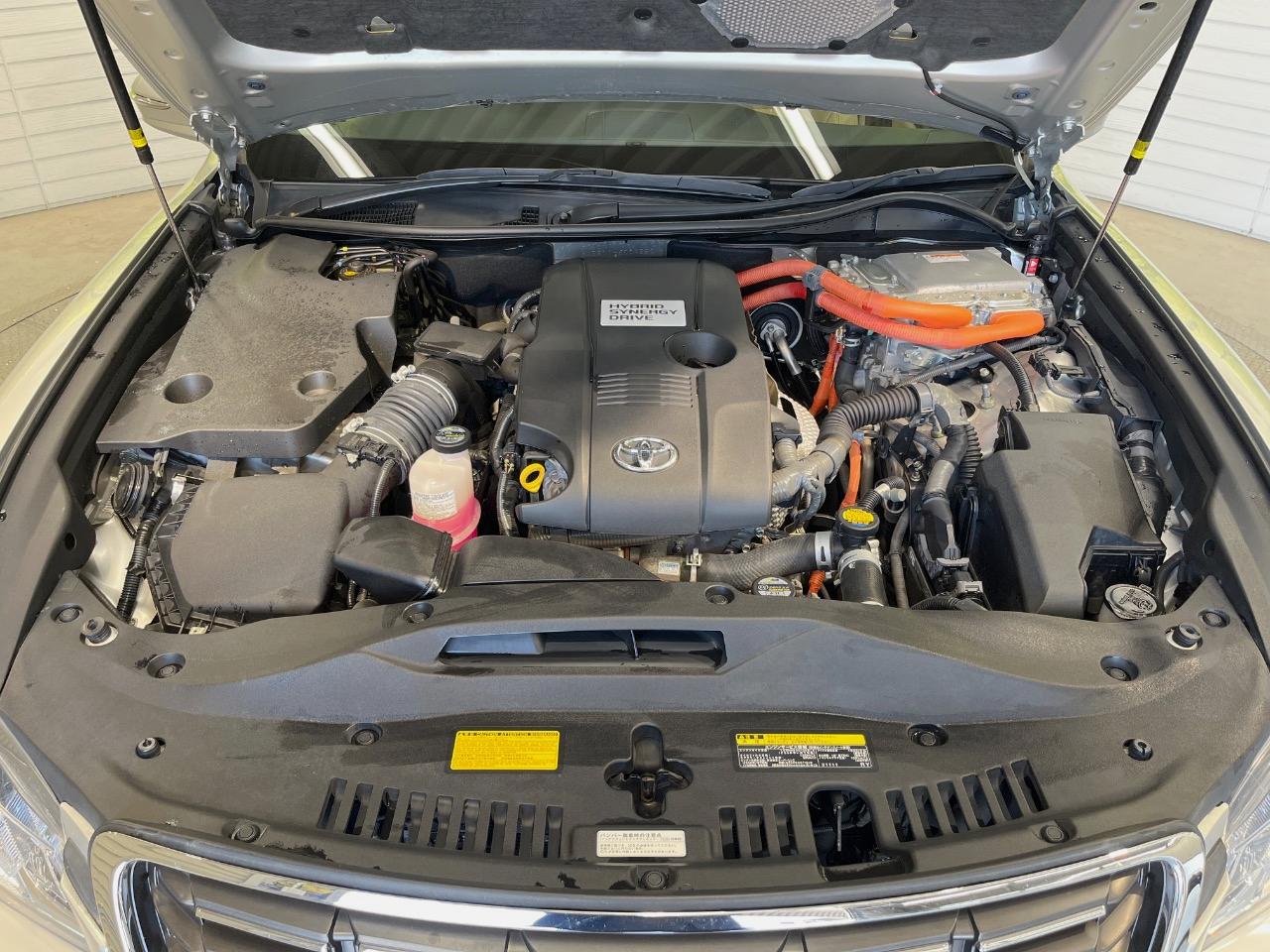 2015 Toyota Crown Hybrid DAA-AWS211