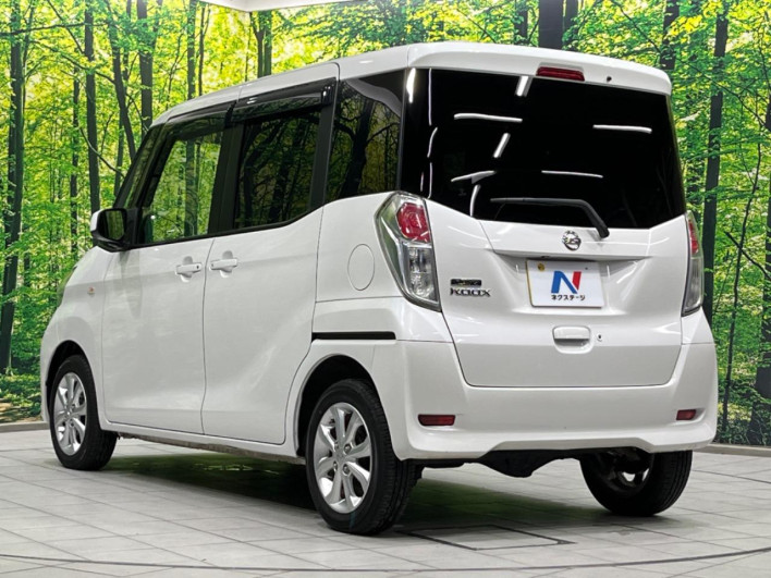 2017 Nissan DAYZ ROOX DBA-B21A (UW-69f95df3896f6)[17]