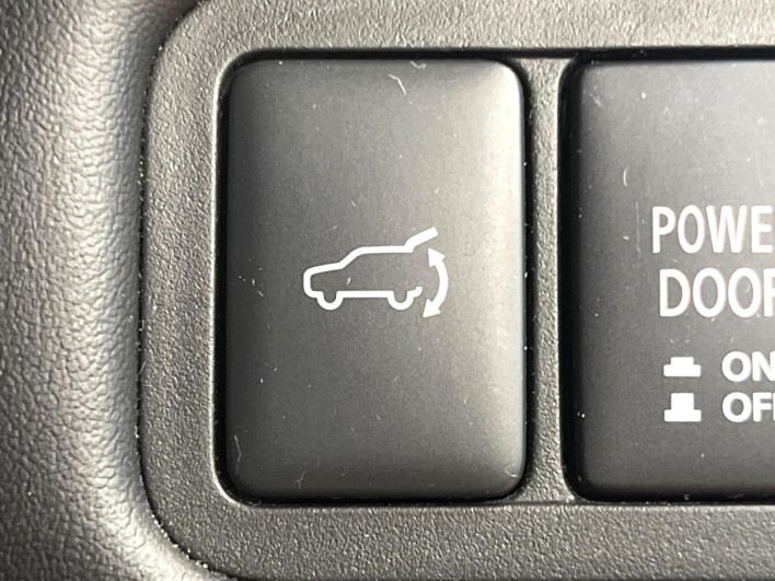 2022 Mitsubishi Delica D:5 3DA-CV1W (UW-69f95e03c5a9b)[25]