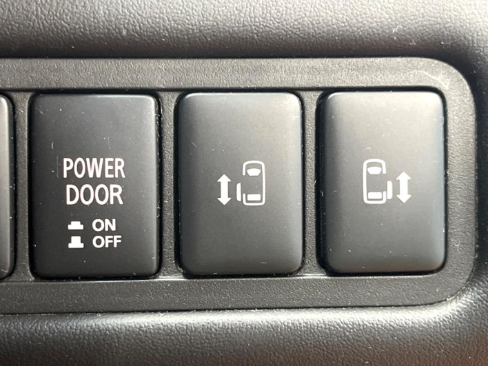 2022 Mitsubishi Delica D:5 3DA-CV1W (UW-69f95e03c5a9b)[26]