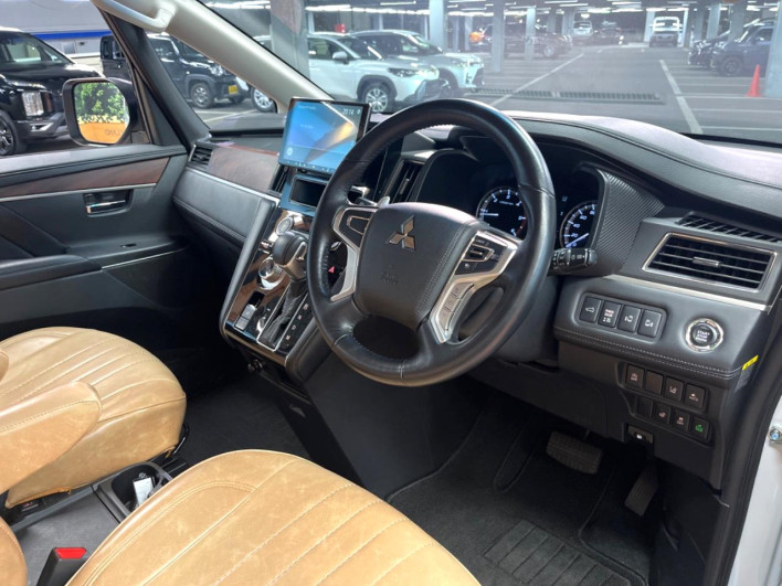 2022 Mitsubishi Delica D:5 3DA-CV1W (UW-69f95e03c5a9b)[4]
