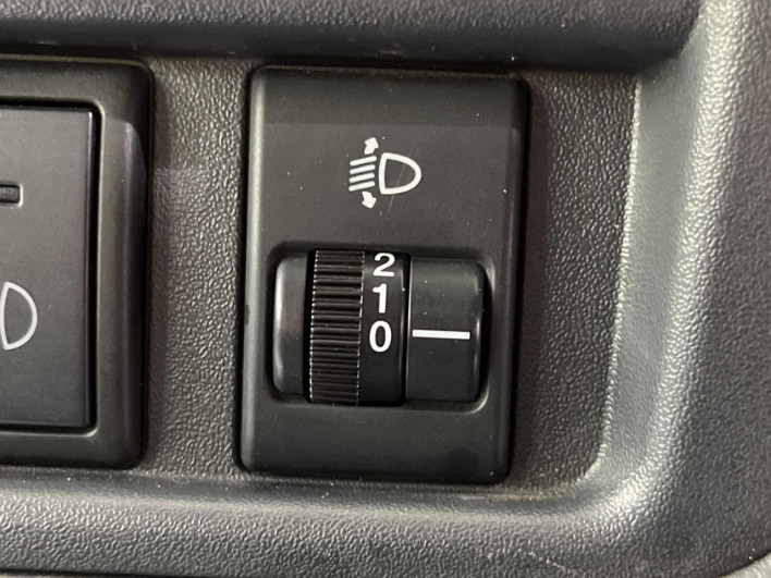 2014 Suzuki Carry Truck EBD-DA16T (UW-69f95e04804a2)[21]