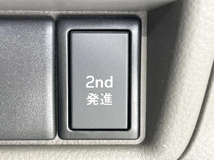 2018 Suzuki Every Wayout HBD-DA17V (UW-69f95e049bead)[29]