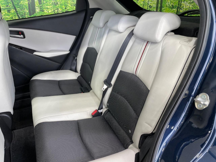 2017 Mazda Demio LDA-DJ5FS (UW-69f95e08b4943)[11]
