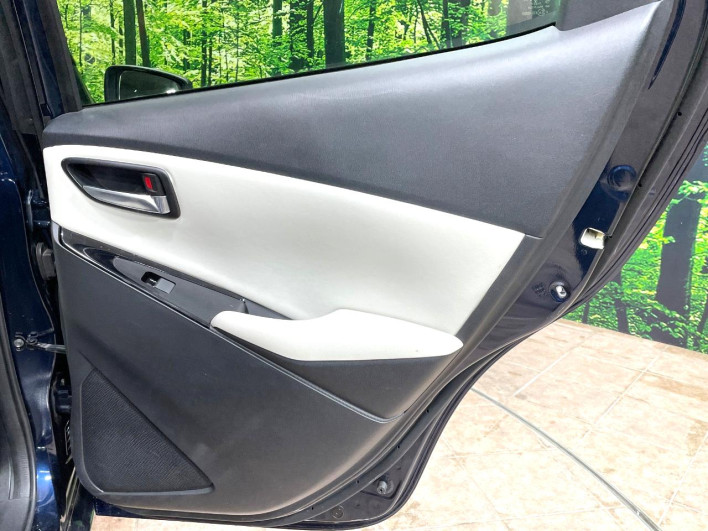 2017 Mazda Demio LDA-DJ5FS (UW-69f95e08cf36c)[22]