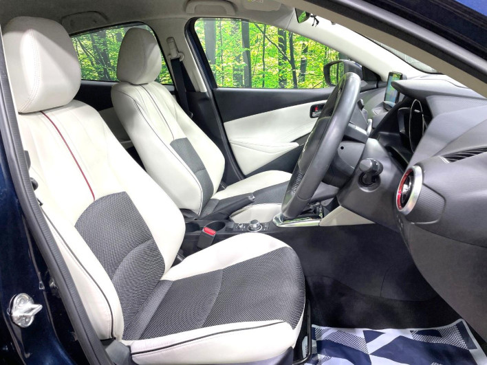 2017 Mazda Demio LDA-DJ5FS (UW-69f95e08cf36c)[18]