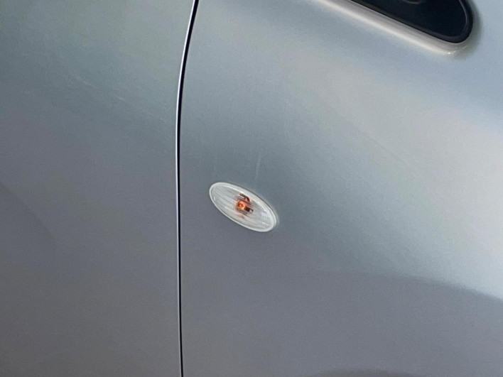 2013 Nissan Note DBA-E12 (UW-69f95e0c9af8f)[23]